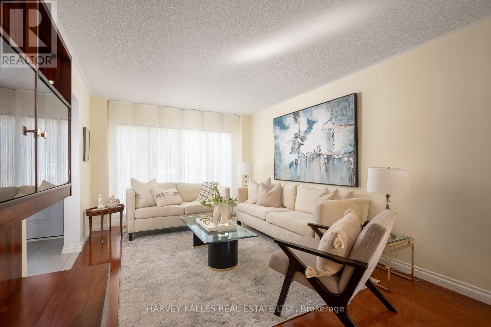 17 Peterborough Avenue, Markham, Ontario L3T 7B7 - Photo 8 - N13583262