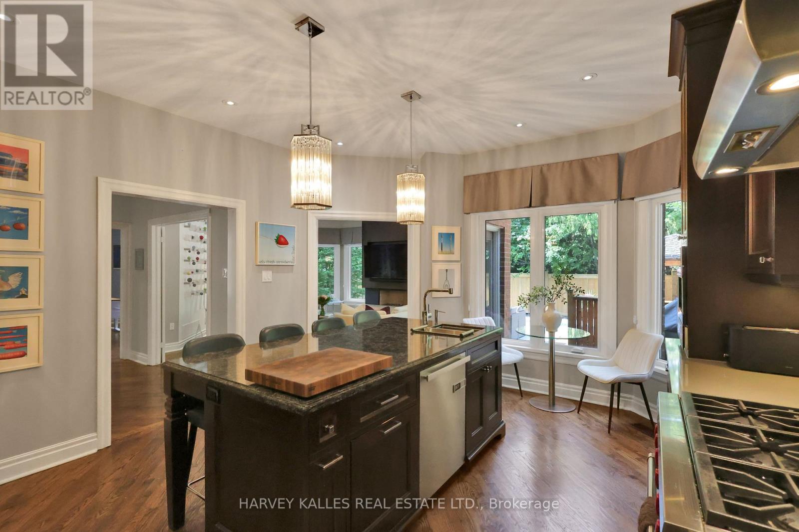 254 Yonge Boulevard, Toronto, Ontario M5M 3J3 - Photo 18 - C13584852
