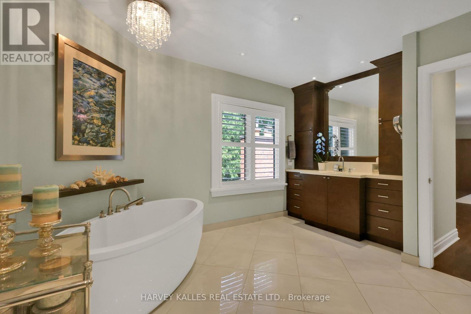 254 Yonge Boulevard, Toronto, Ontario M5M 3J3 - Photo 25 - C13584852