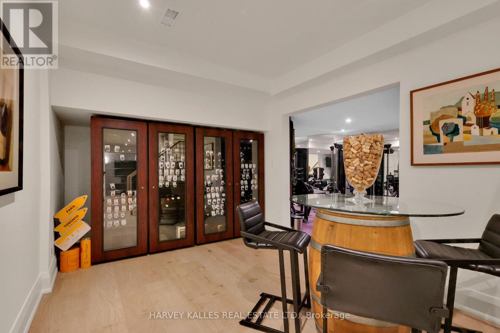 254 Yonge Boulevard, Toronto, Ontario M5M 3J3 - Photo 35 - C13584852