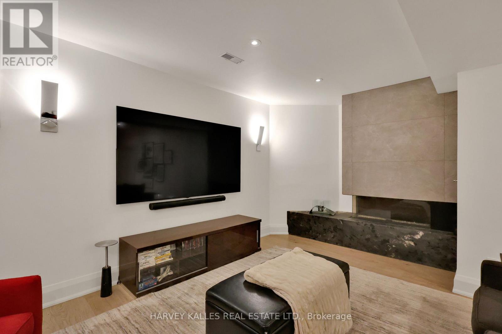 254 Yonge Boulevard, Toronto, Ontario M5M 3J3 - Photo 40 - C13584852