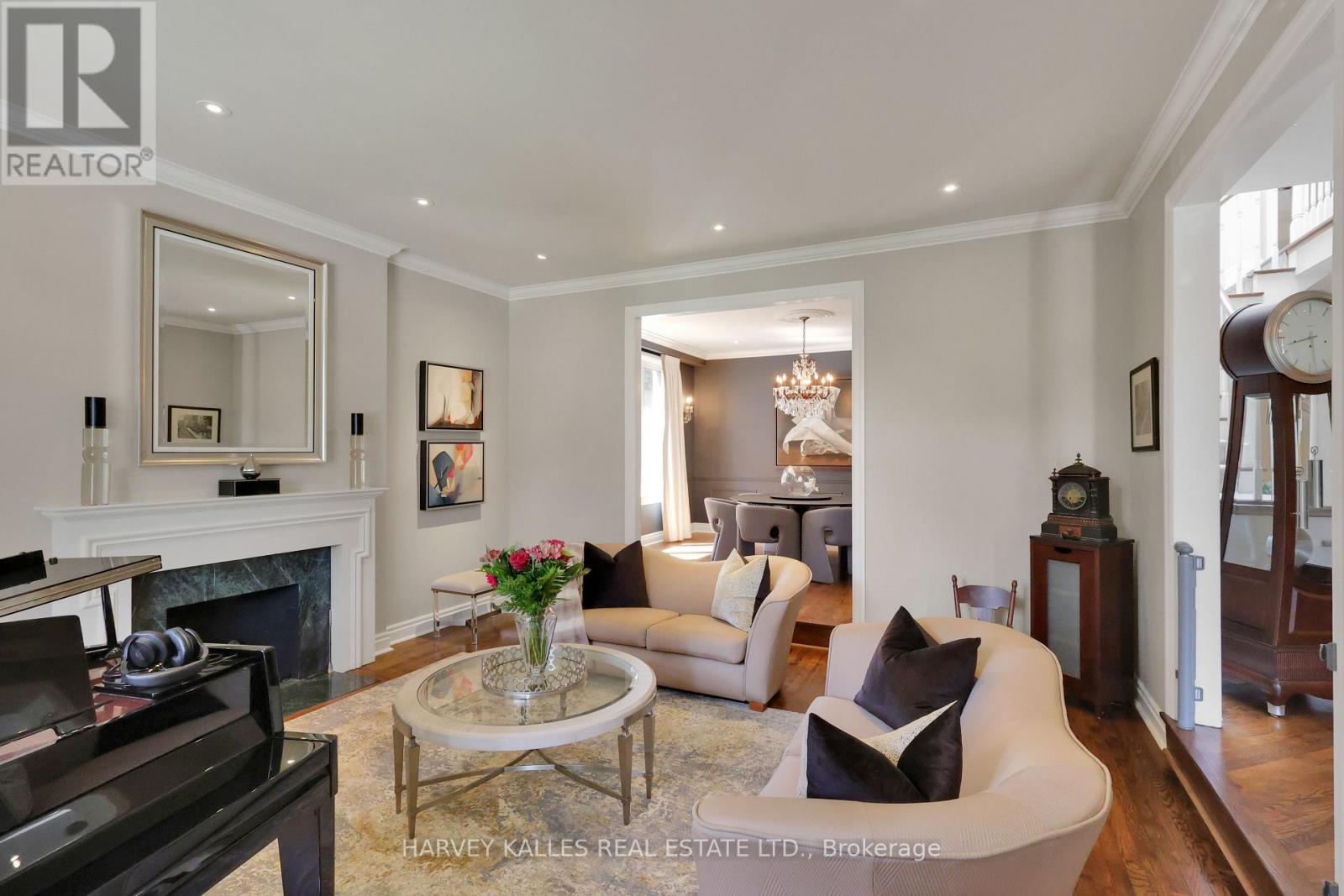 254 Yonge Boulevard, Toronto, Ontario M5M 3J3 - Photo 8 - C13584852