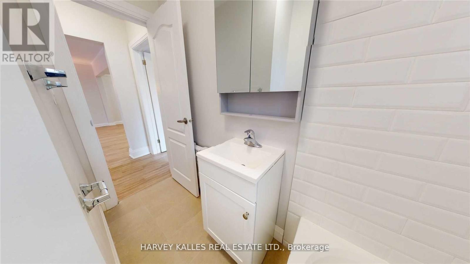 2 - 316 Lonsdale Road, Toronto, Ontario M4V 1X4 - Photo 23 - C13585828