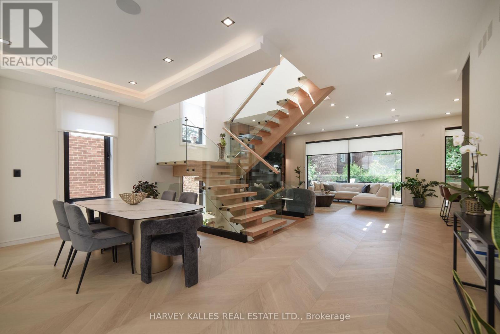 110 Mona Drive, Toronto, Ontario M5N 2R4 - Photo 12 - C13585888
