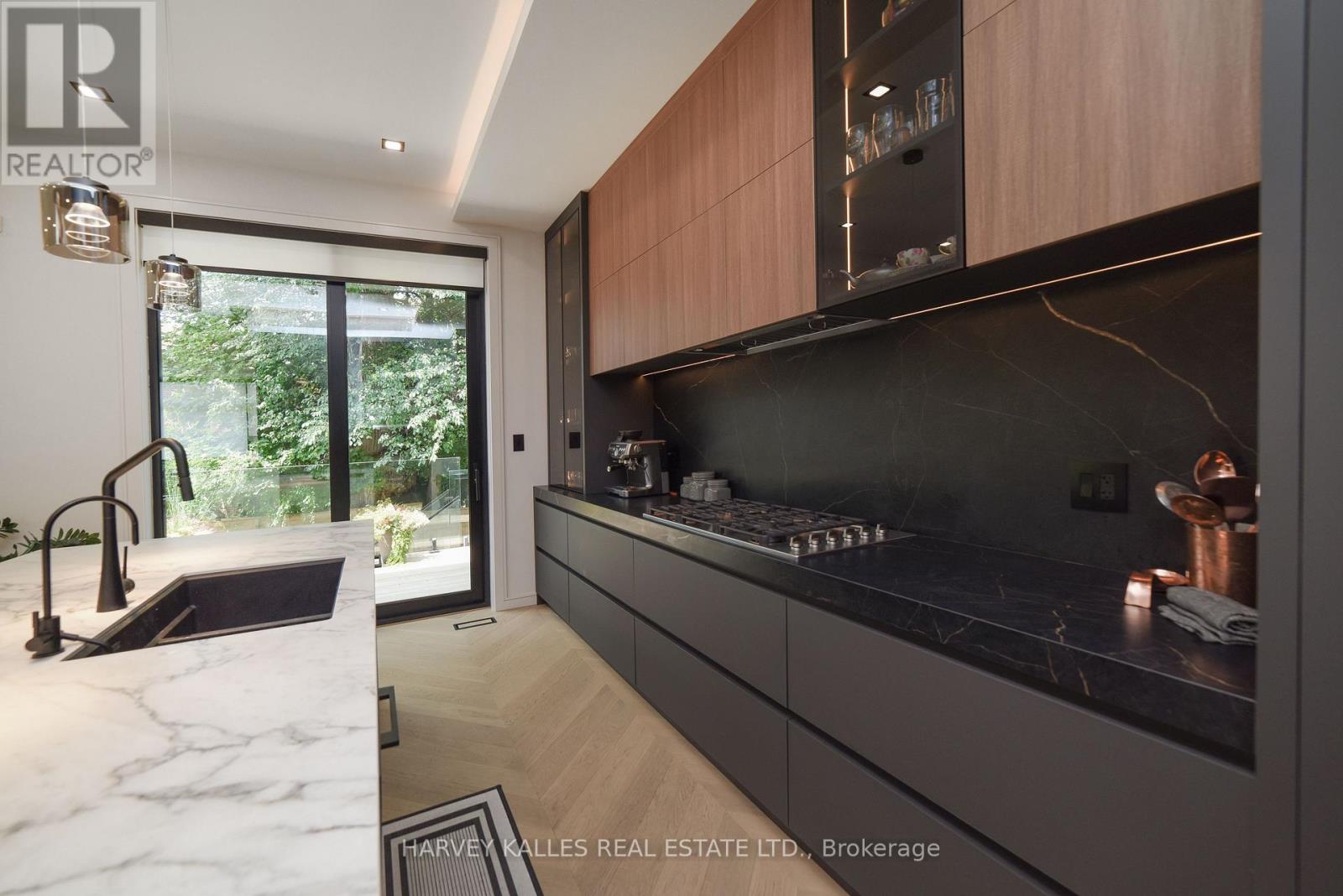 110 Mona Drive, Toronto, Ontario M5N 2R4 - Photo 21 - C13585888