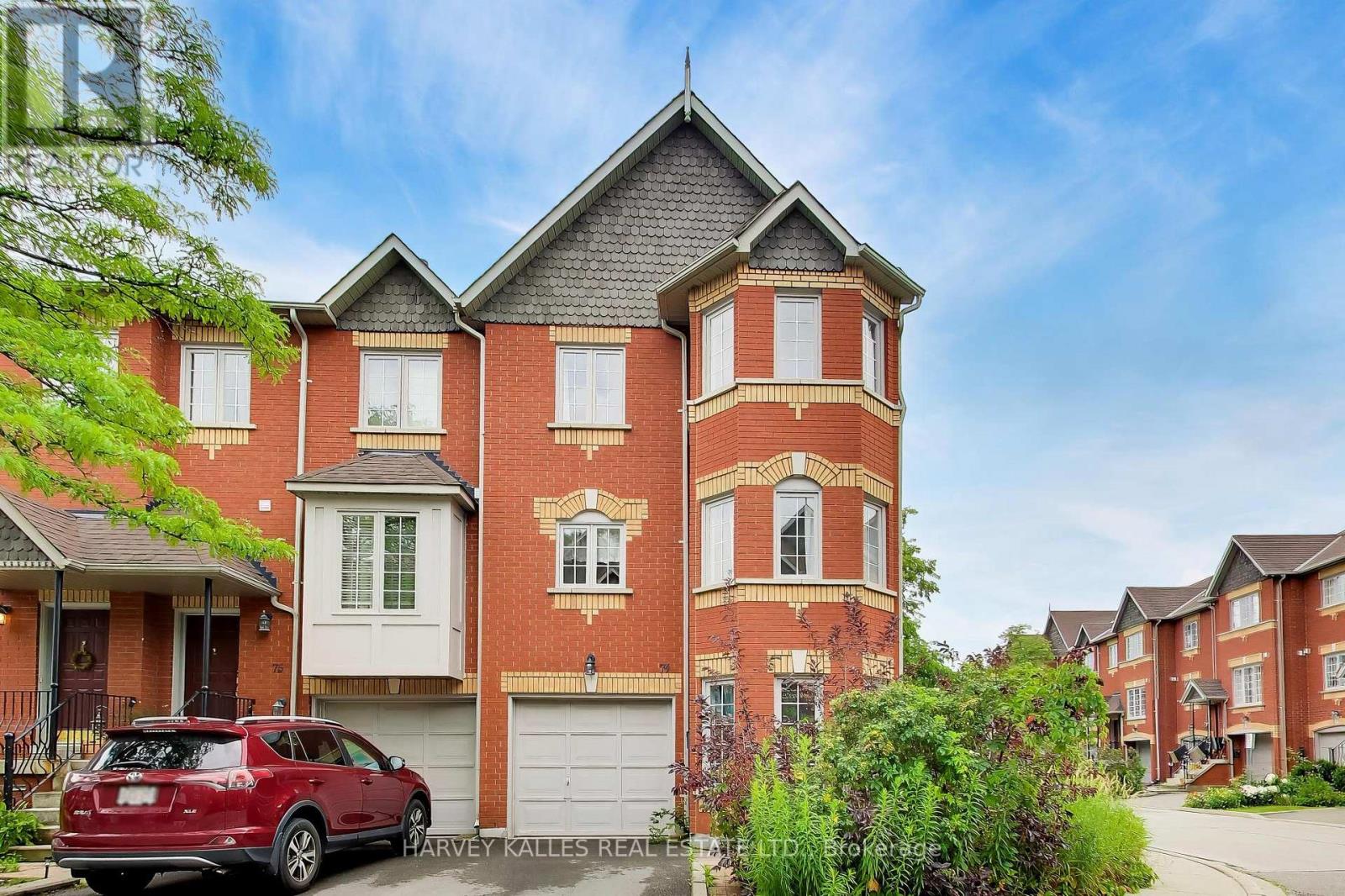 74 - 95 WELDRICK ROAD, Richmond Hill, Ontario