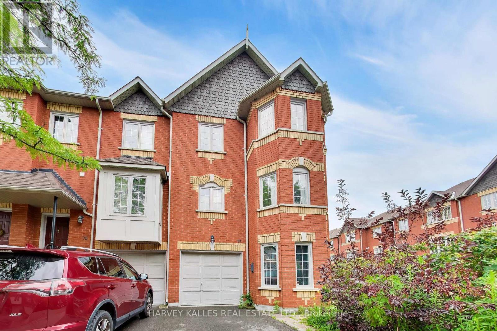 74 - 95 Weldrick Road, Richmond Hill, Ontario L4C 0H6 - Photo 2 - N13586148