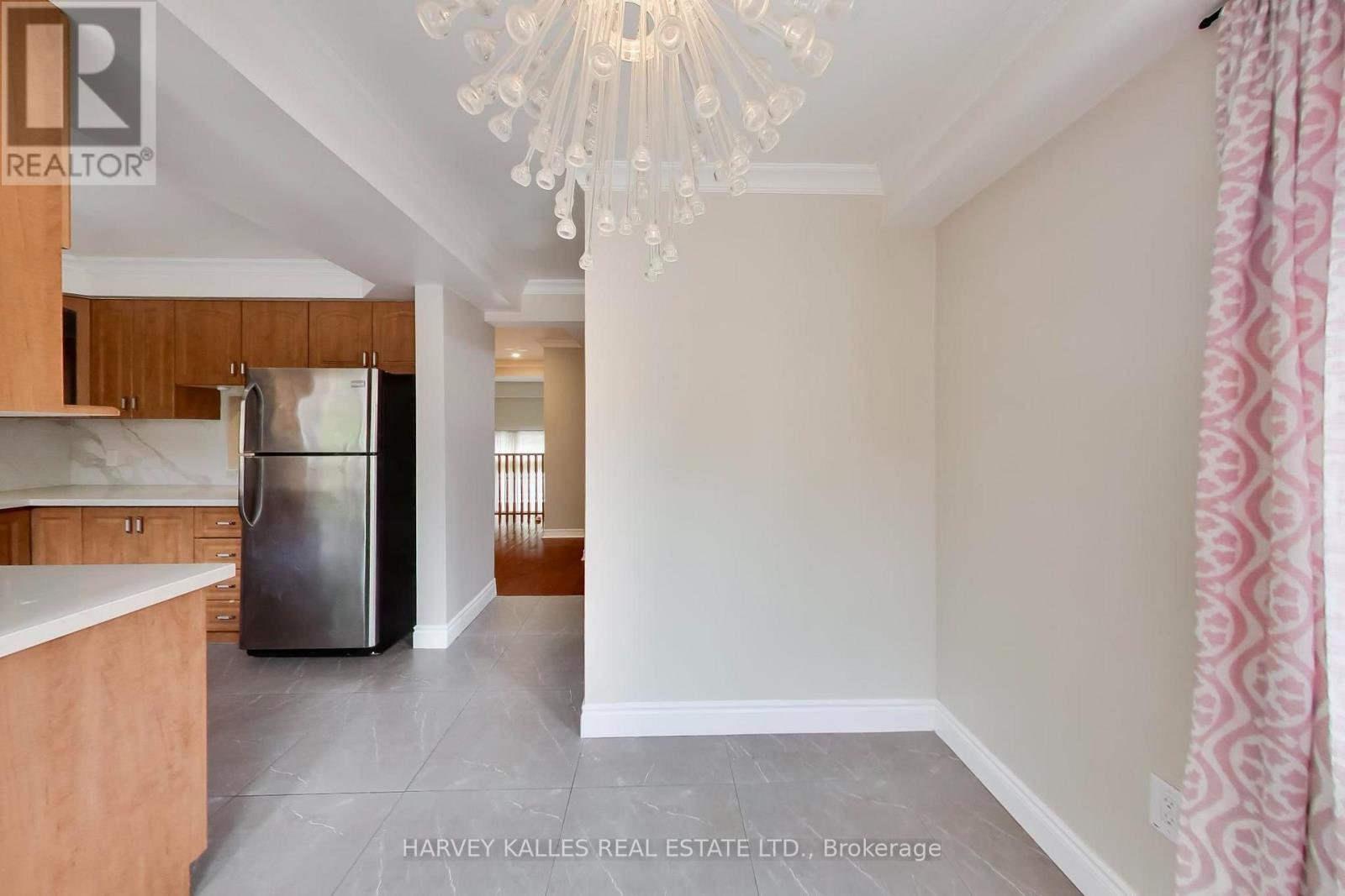 74 - 95 Weldrick Road, Richmond Hill, Ontario L4C 0H6 - Photo 8 - N13586148