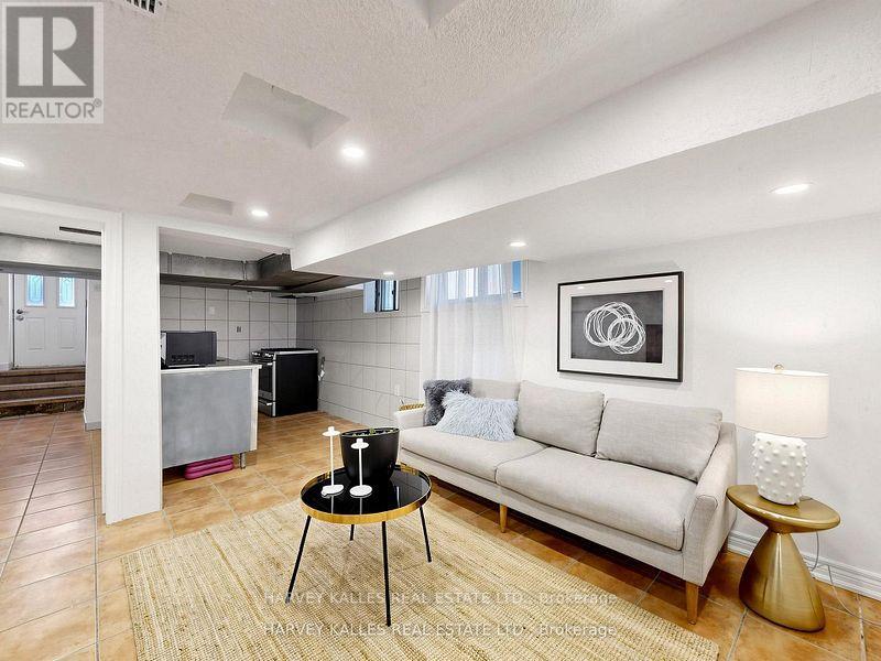 108 Caledonia Road, Toronto, Ontario M6E 4S7 - Photo 35 - W13586178