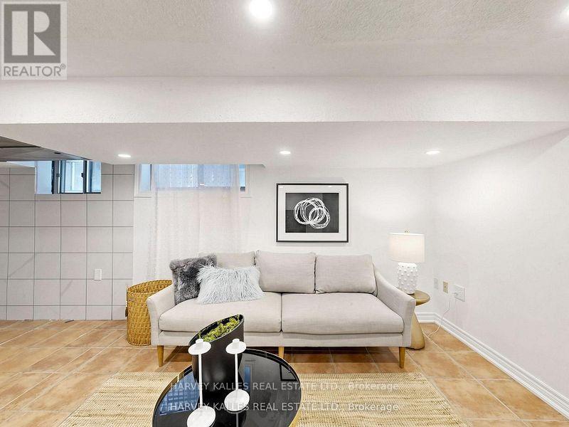 108 Caledonia Road, Toronto, Ontario M6E 4S7 - Photo 37 - W13586178