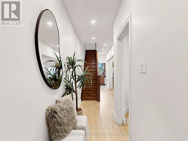 108 Caledonia Road, Toronto, Ontario M6E 4S7 - Photo 4 - W13586178