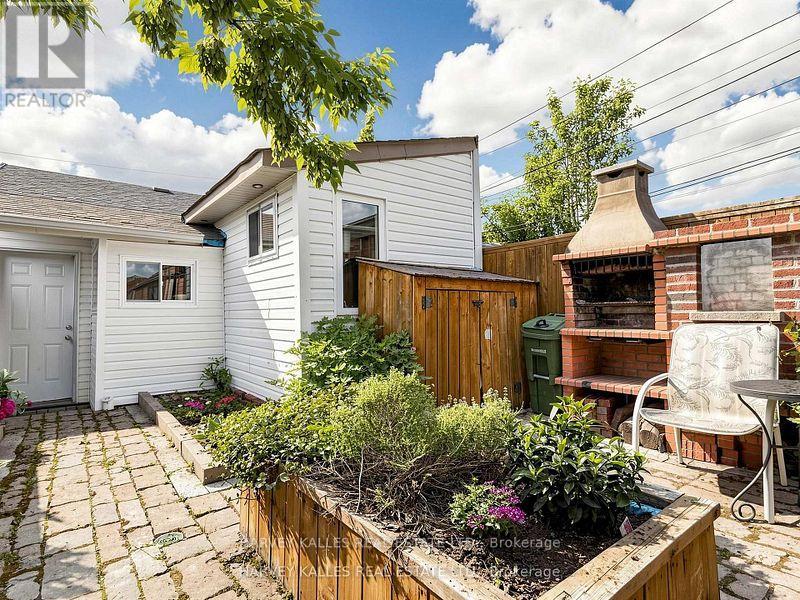 108 Caledonia Road, Toronto, Ontario M6E 4S7 - Photo 47 - W13586178
