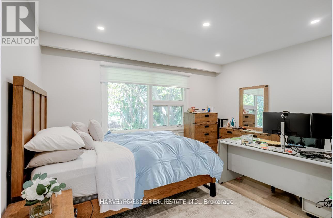 208 Betty Ann Drive, Toronto, Ontario M2R 1A7 - Photo 14 - C13586946