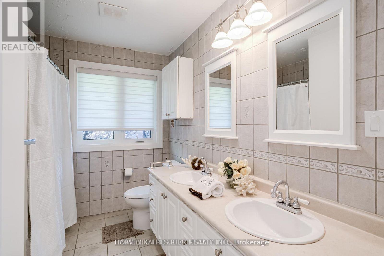 208 Betty Ann Drive, Toronto, Ontario M2R 1A7 - Photo 17 - C13586946