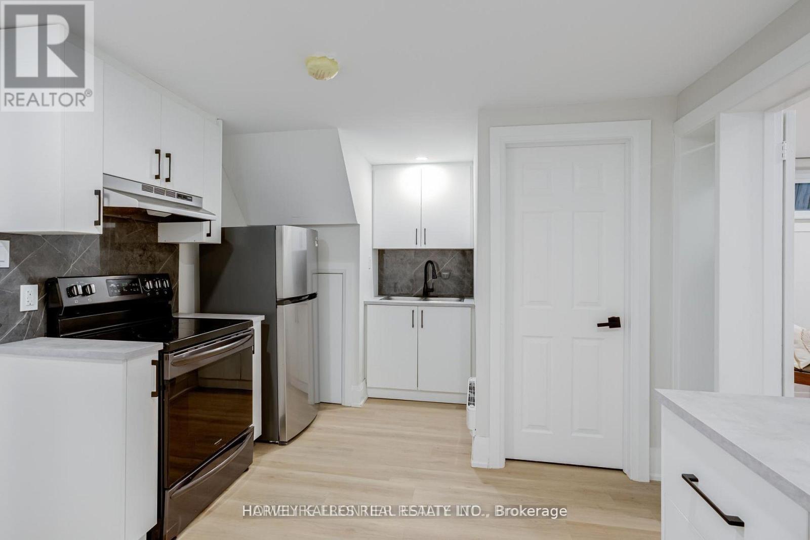 208 Betty Ann Drive, Toronto, Ontario M2R 1A7 - Photo 20 - C13586946