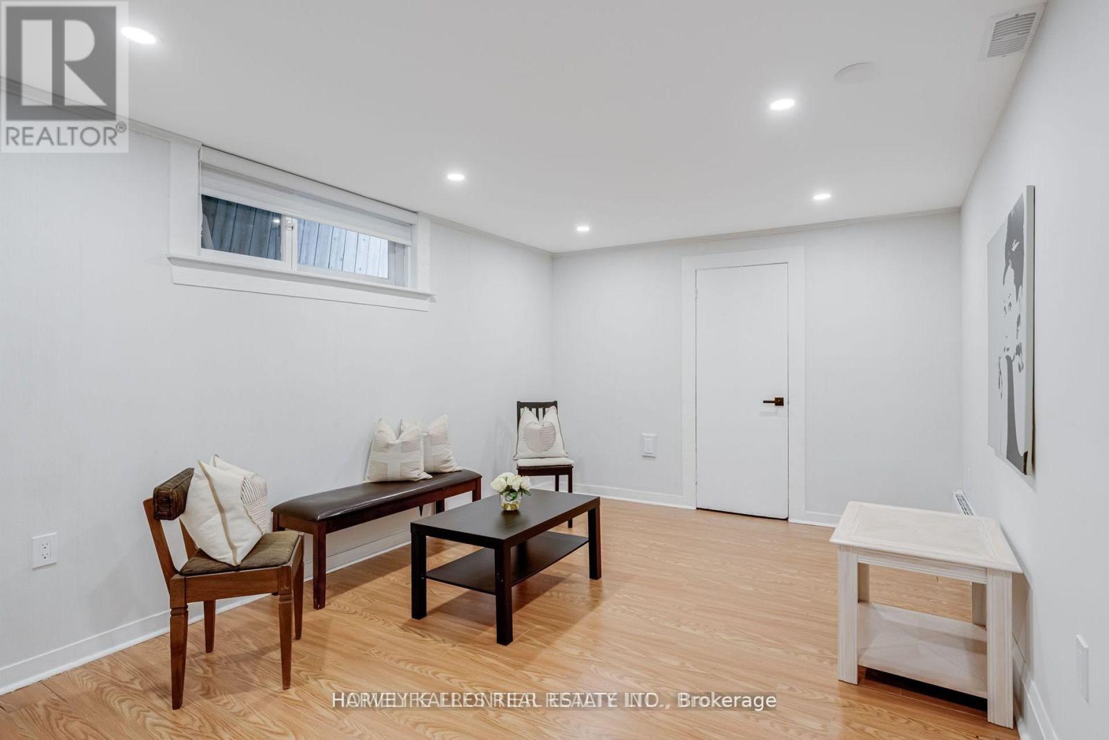 208 Betty Ann Drive, Toronto, Ontario M2R 1A7 - Photo 24 - C13586946