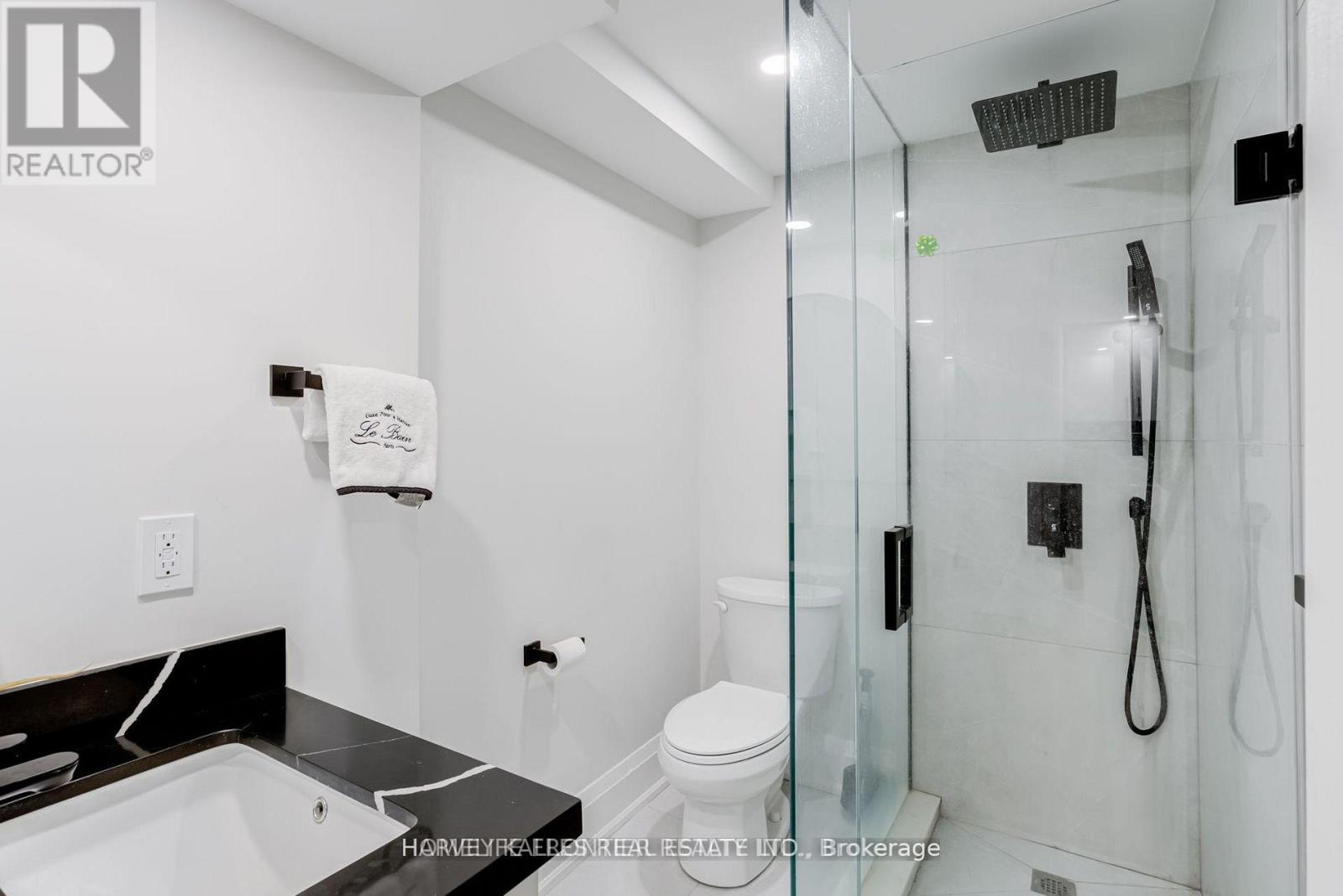 208 Betty Ann Drive, Toronto, Ontario M2R 1A7 - Photo 25 - C13586946