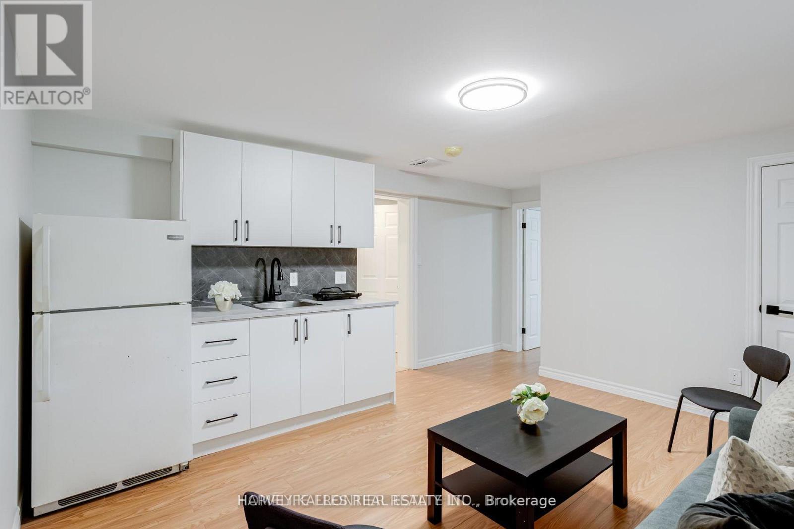 208 Betty Ann Drive, Toronto, Ontario M2R 1A7 - Photo 30 - C13586946