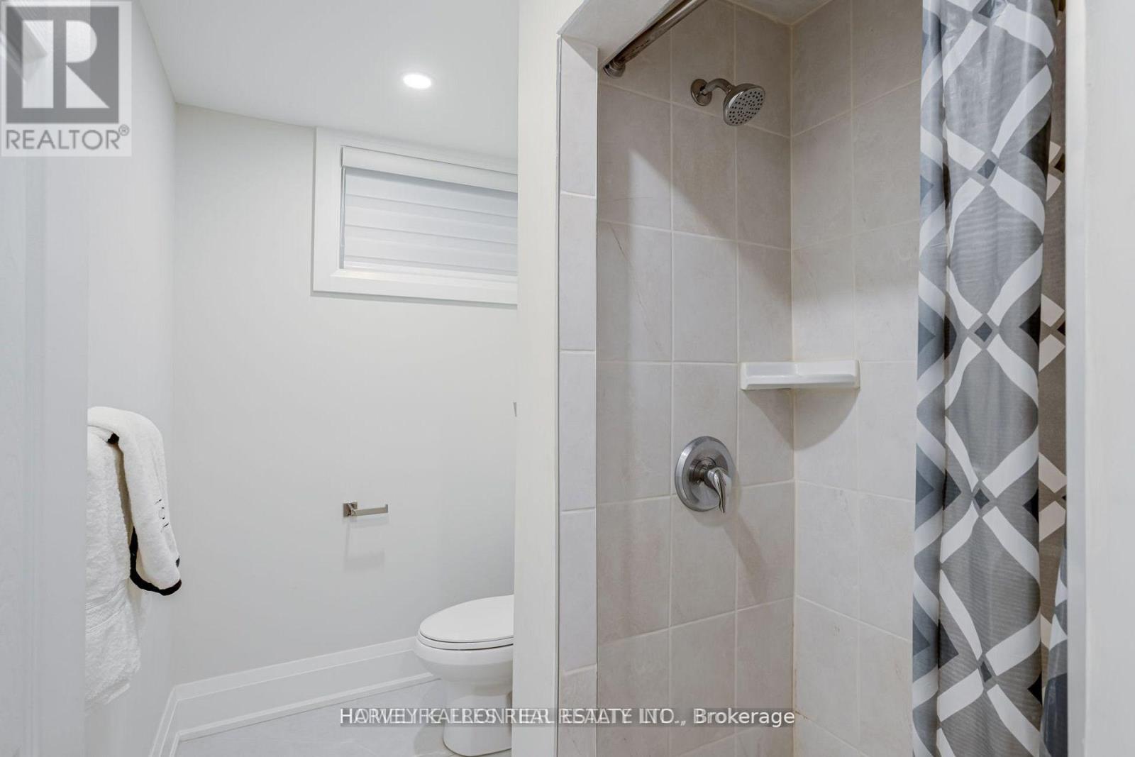208 Betty Ann Drive, Toronto, Ontario M2R 1A7 - Photo 33 - C13586946