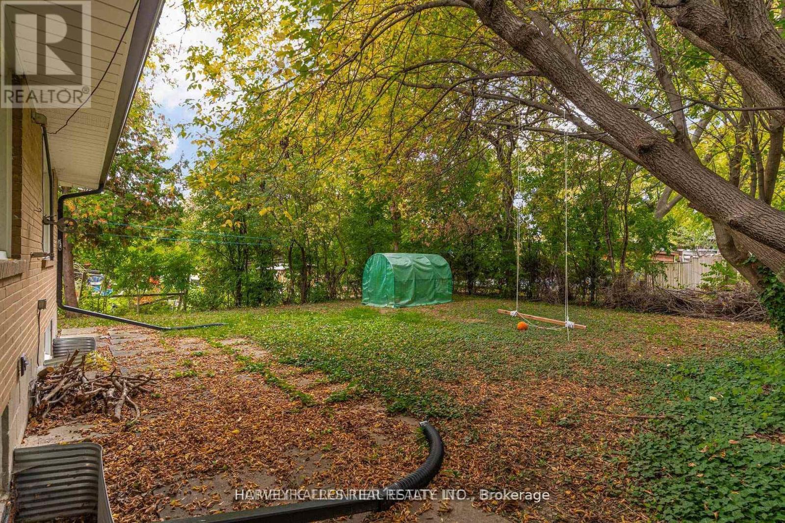 208 Betty Ann Drive, Toronto, Ontario M2R 1A7 - Photo 39 - C13586946