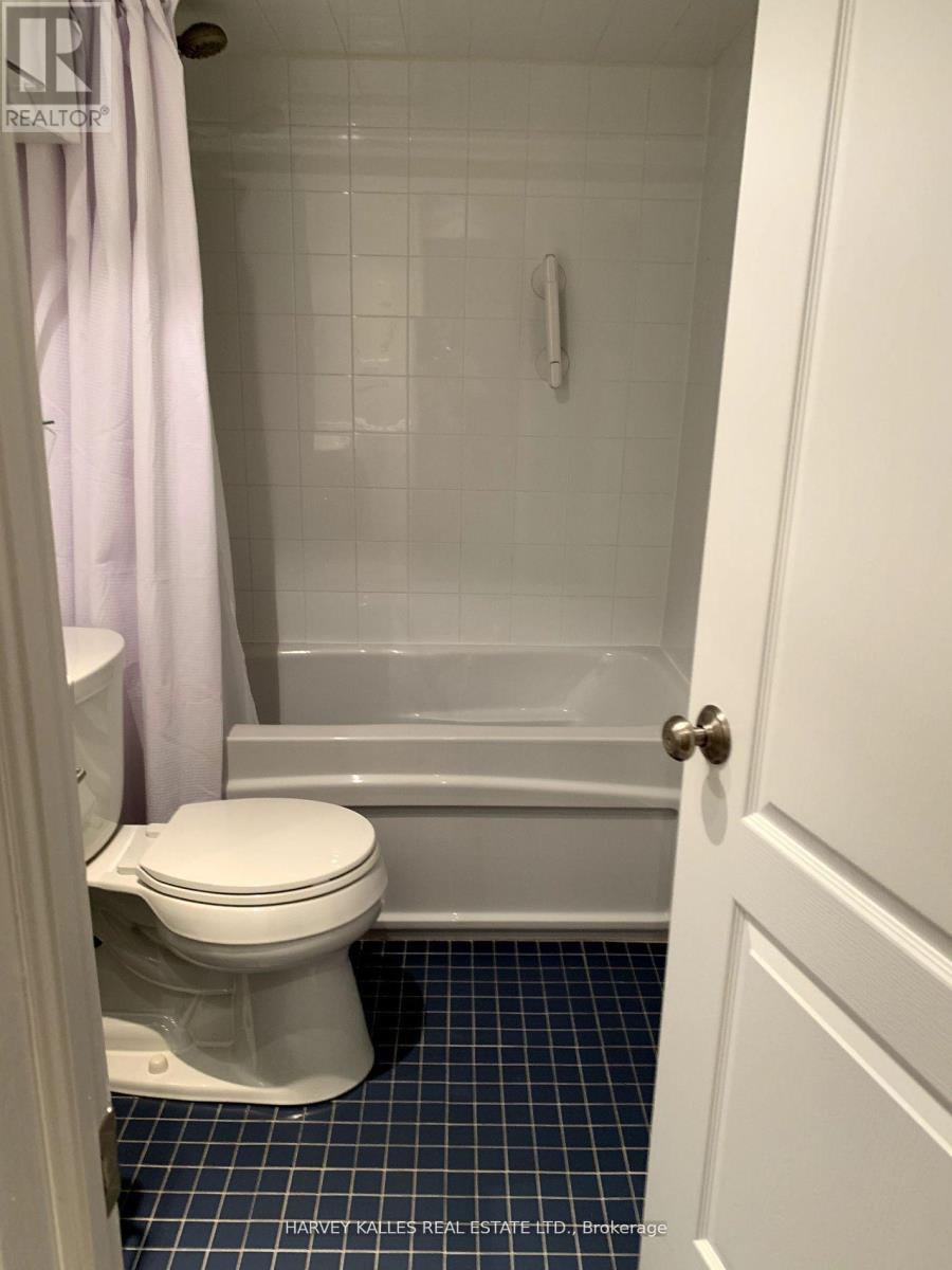 Bsmnt - 92 Westmoreland Avenue, Toronto, Ontario M6H 2Z7 - Photo 12 - W13588702
