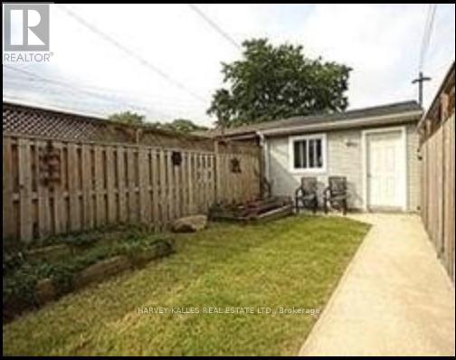 Bsmnt - 92 Westmoreland Avenue, Toronto, Ontario M6H 2Z7 - Photo 3 - W13588702