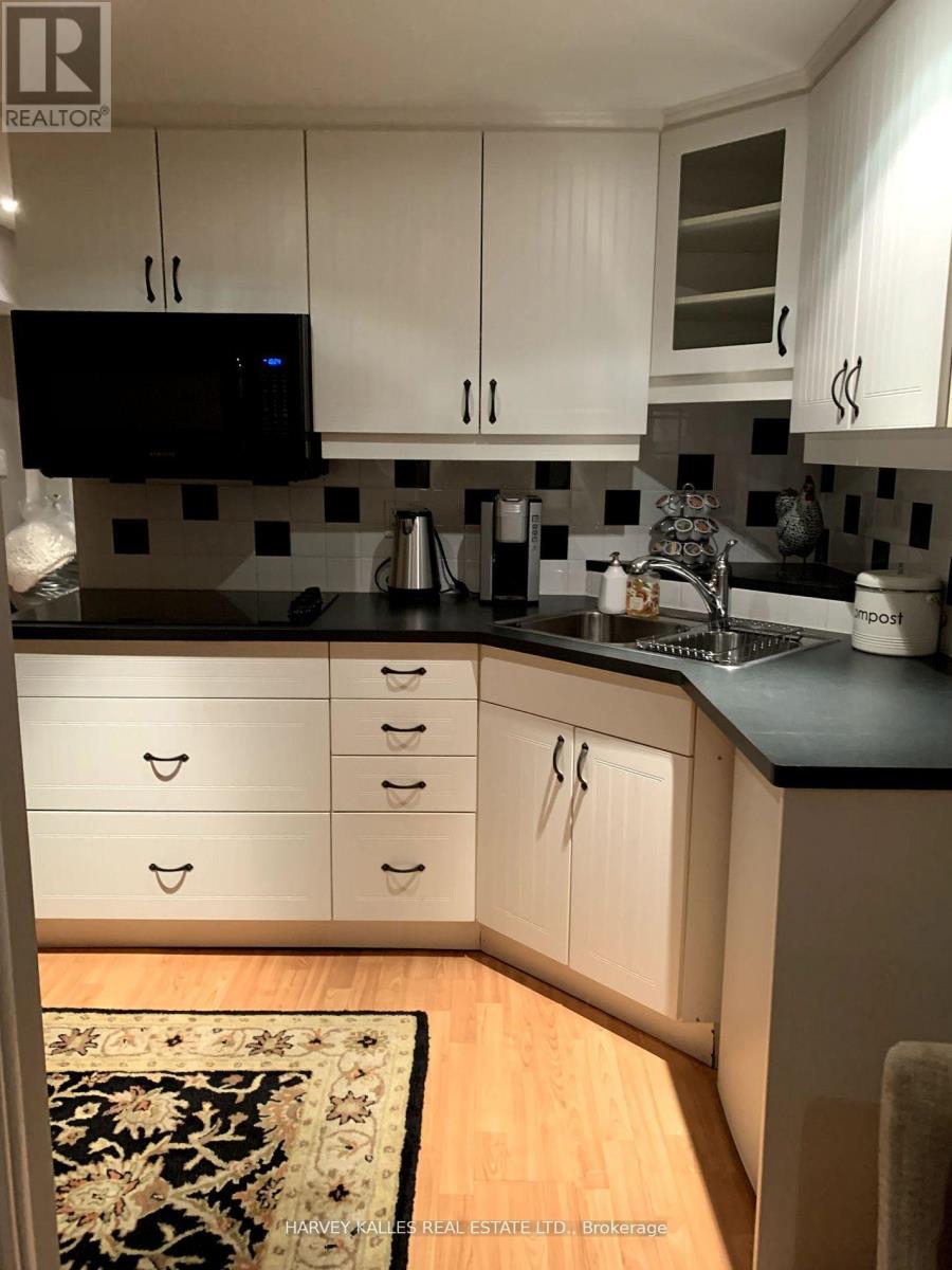 Bsmnt - 92 Westmoreland Avenue, Toronto, Ontario M6H 2Z7 - Photo 9 - W13588702