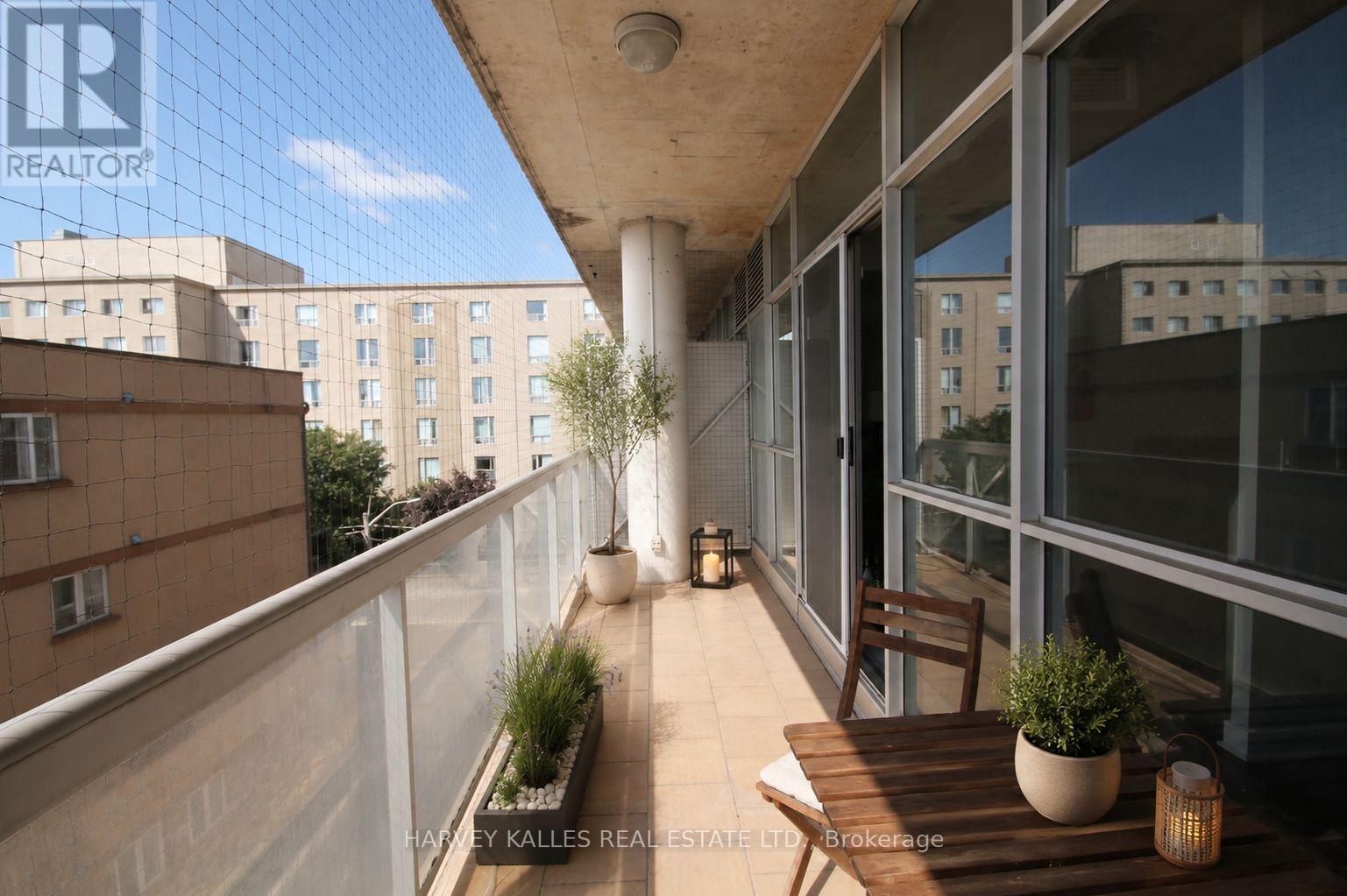 403 - 1375 Dupont Street, Toronto, Ontario  M6H 4J8 - Photo 10 - W13590530
