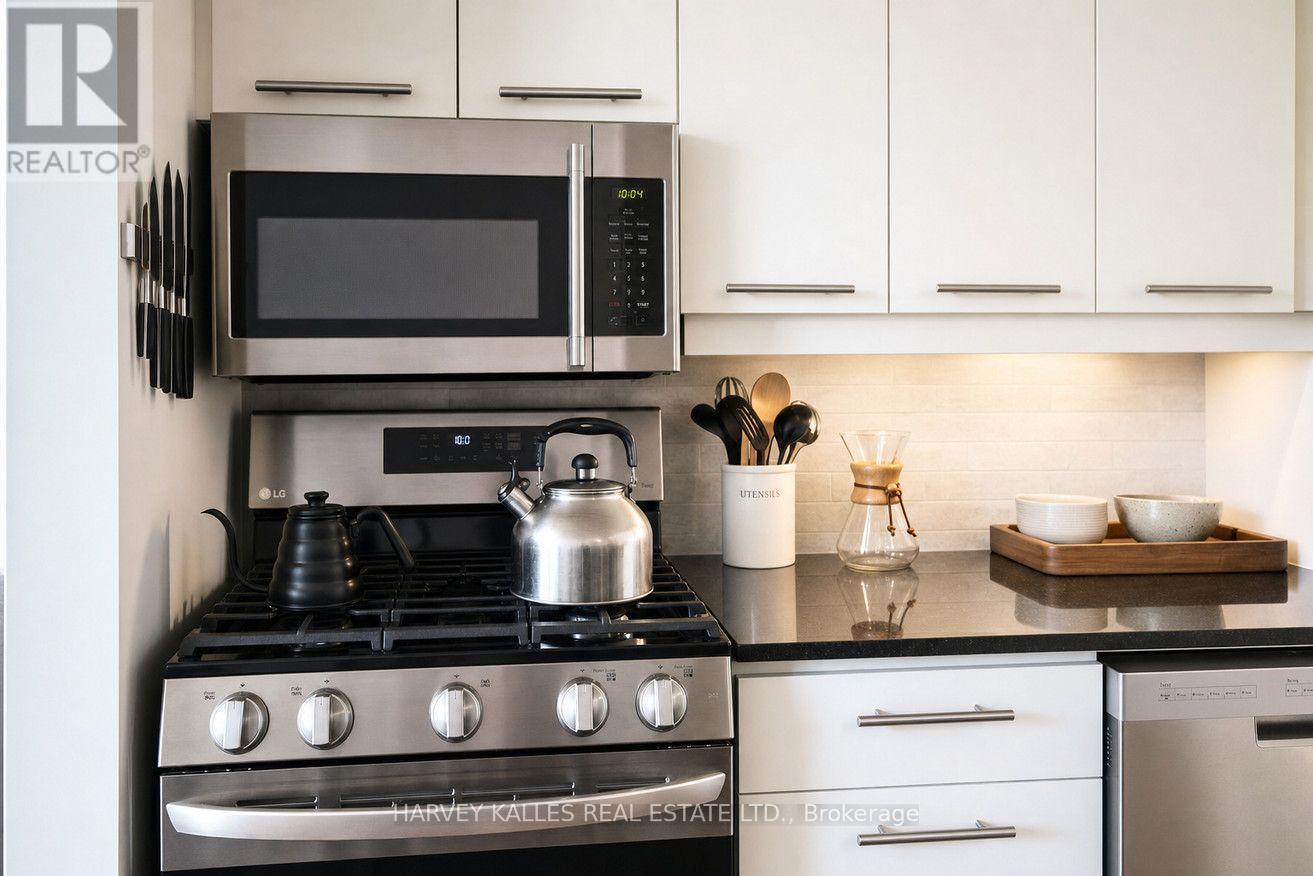 403 - 1375 Dupont Street, Toronto, Ontario  M6H 4J8 - Photo 7 - W13590530
