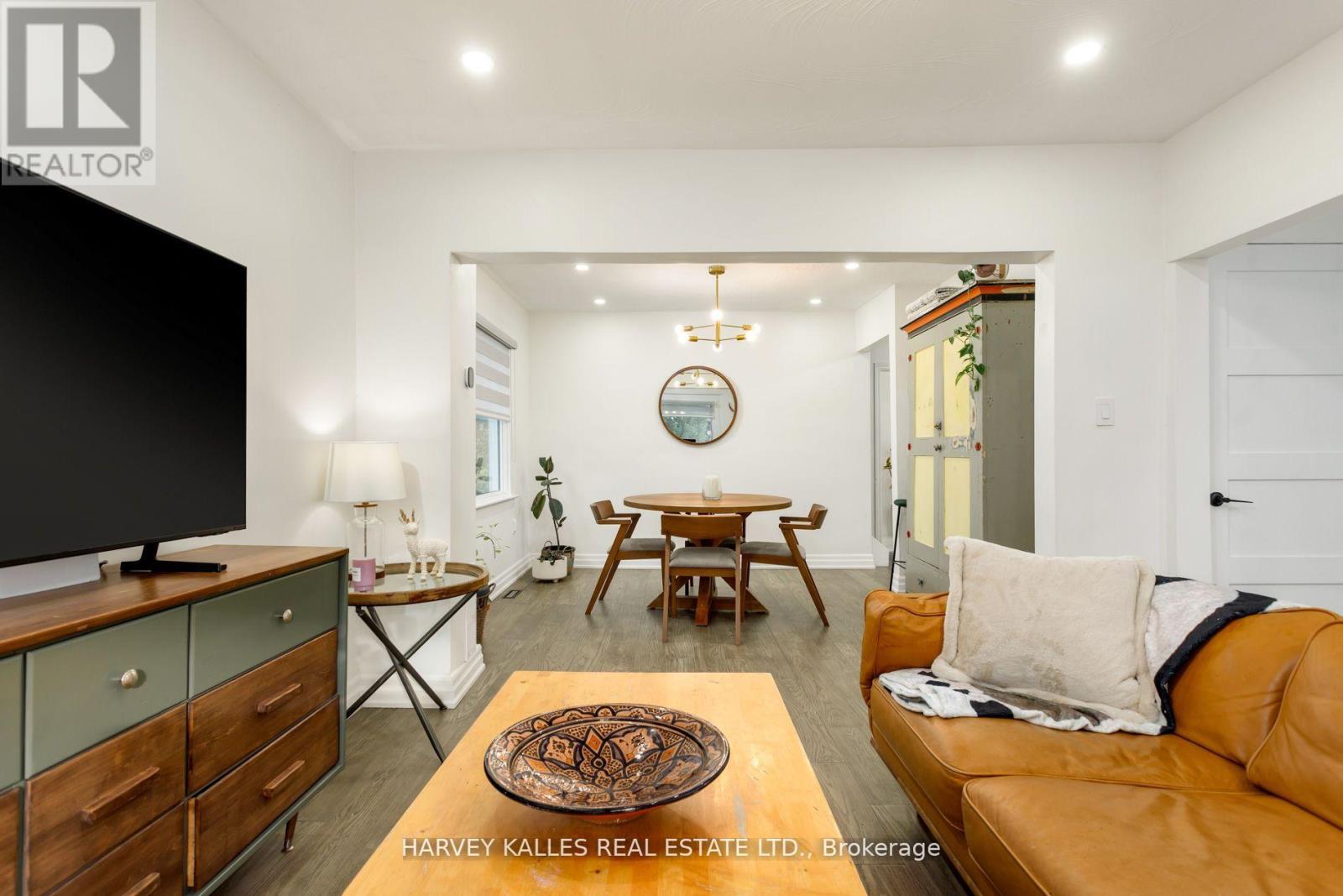 139 King Edward Avenue, Toronto, Ontario M4C 5J7 - Photo 12 - E13593858