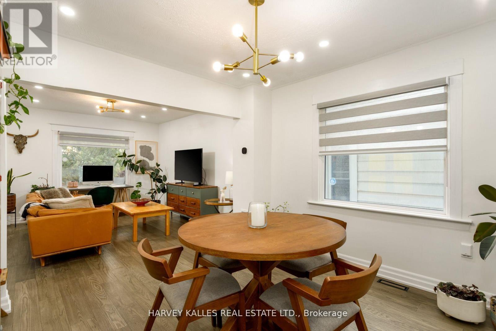 139 King Edward Avenue, Toronto, Ontario M4C 5J7 - Photo 14 - E13593858