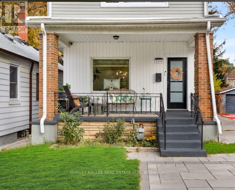 139 King Edward Avenue, Toronto, Ontario M4C 5J7 - Photo 3 - E13593858