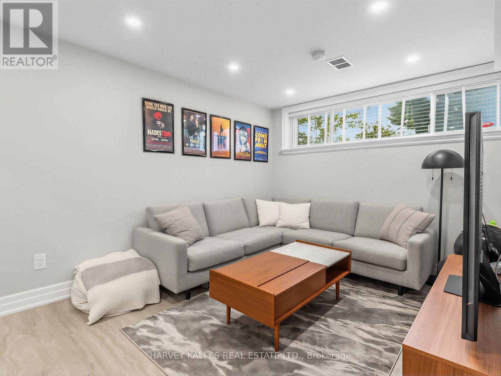 237 Searle Avenue, Toronto, Ontario  M3H 4B8 - Photo 38 - C13594752