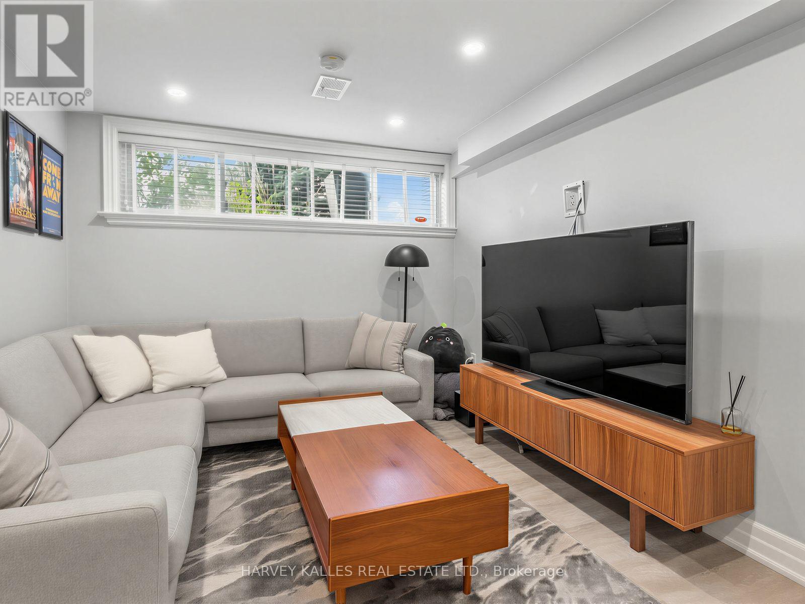 237 Searle Avenue, Toronto, Ontario  M3H 4B8 - Photo 39 - C13594752