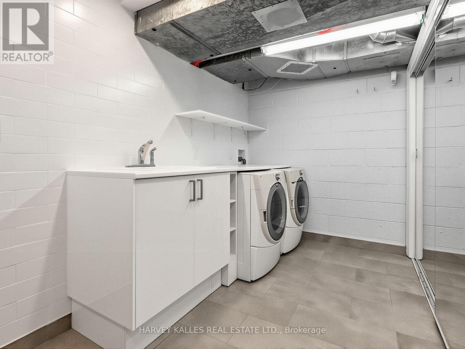 237 Searle Avenue, Toronto, Ontario  M3H 4B8 - Photo 45 - C13594752