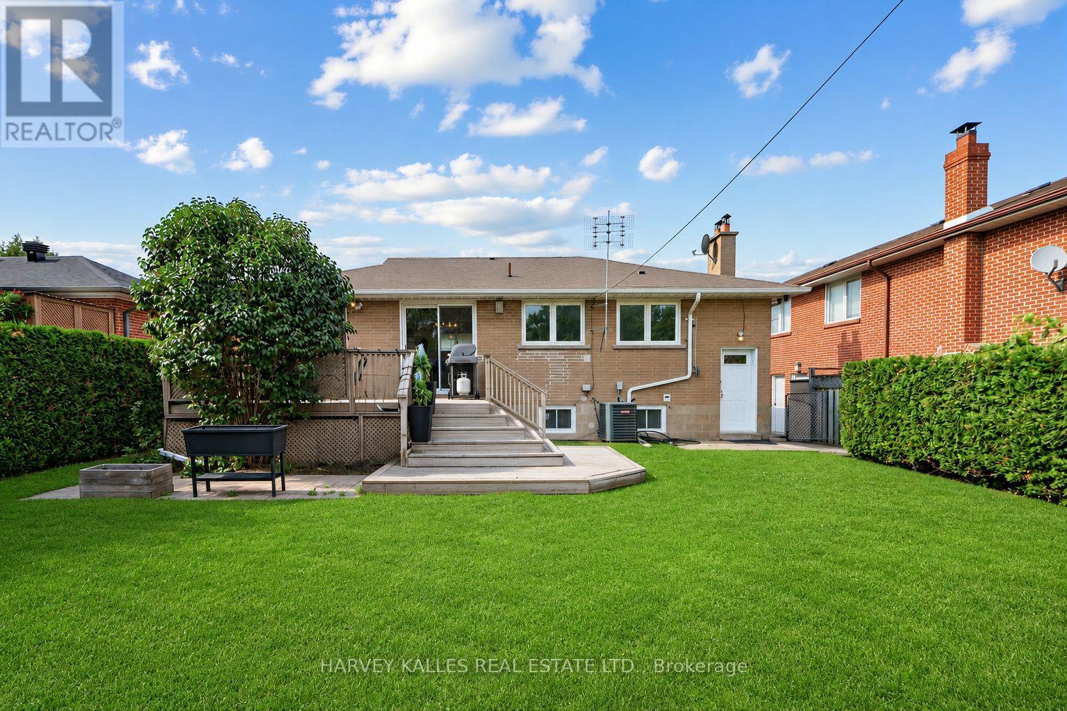 237 Searle Avenue, Toronto, Ontario  M3H 4B8 - Photo 49 - C13594752