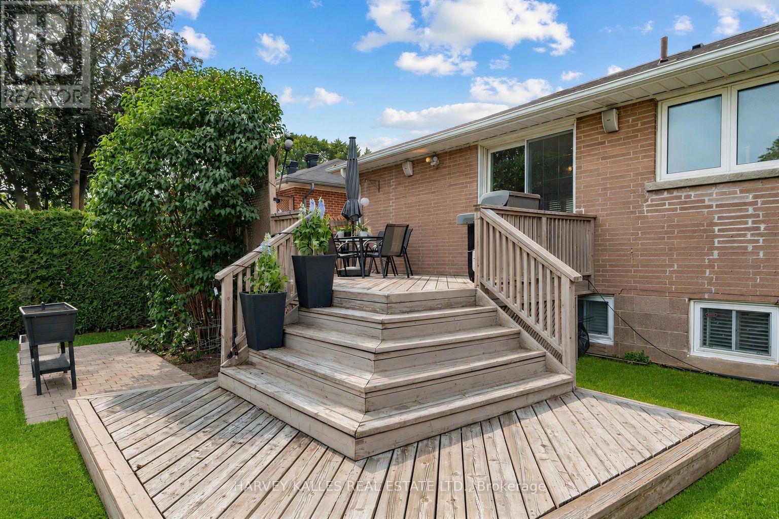237 Searle Avenue, Toronto, Ontario  M3H 4B8 - Photo 50 - C13594752