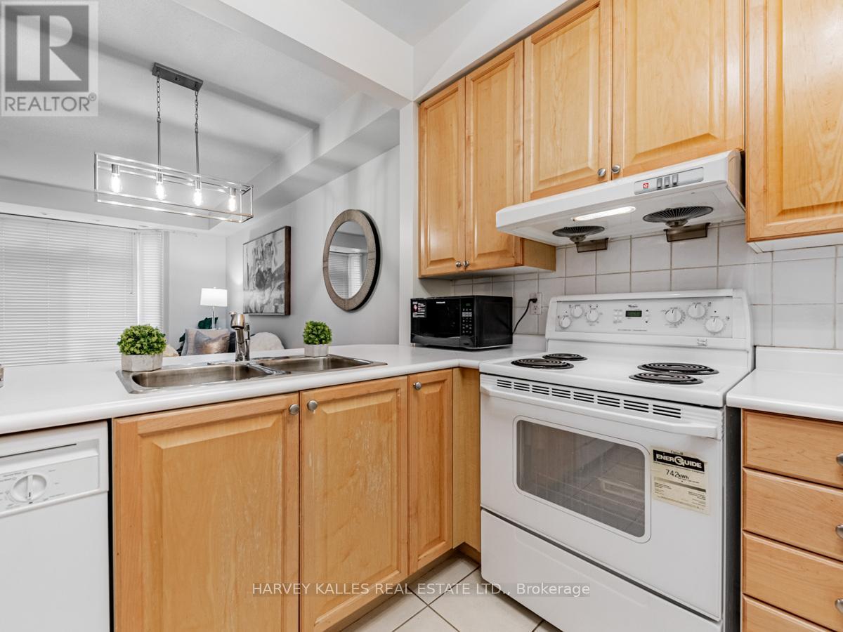 73 - 61 Town Centre Court, Toronto, Ontario  M1P 5C5 - Photo 6 - E13596518