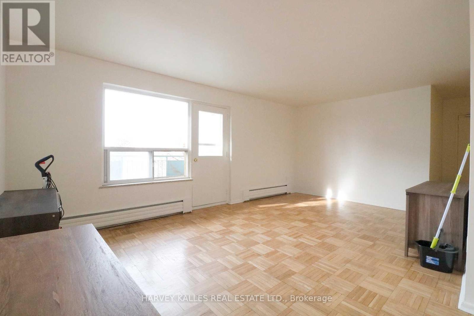 303 - 1751 Victoria Park Avenue, Toronto, Ontario  M1R 1S1 - Photo 6 - E13597606