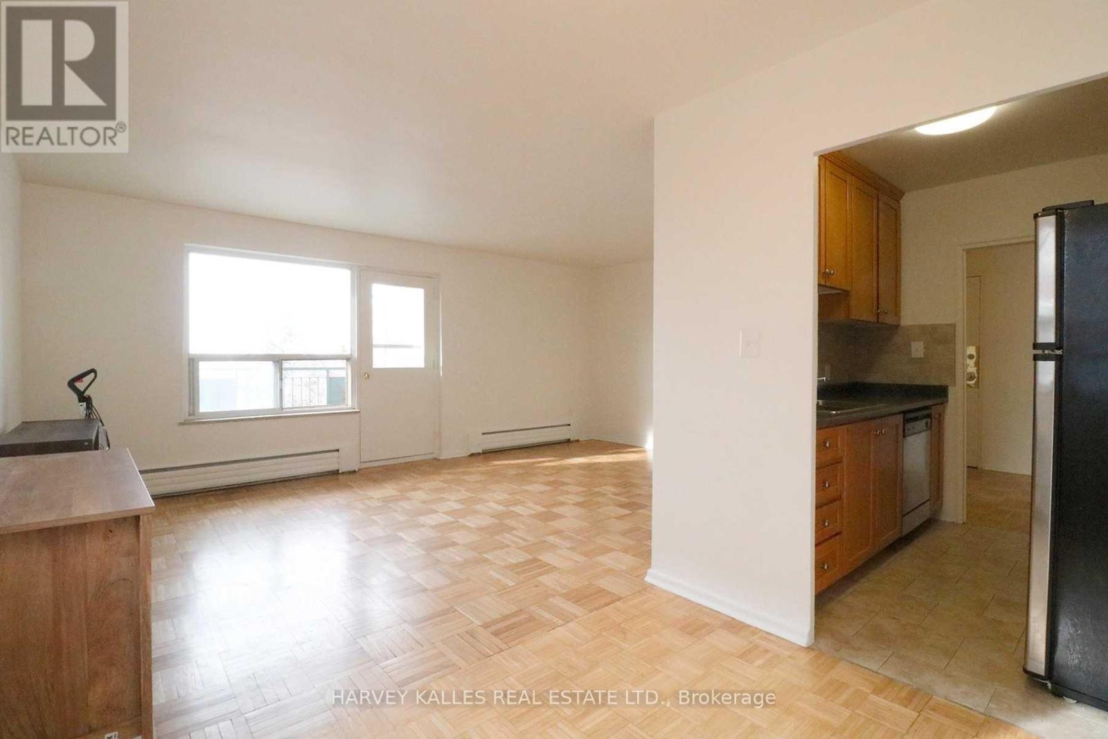 303 - 1751 Victoria Park Avenue, Toronto, Ontario  M1R 1S1 - Photo 8 - E13597606