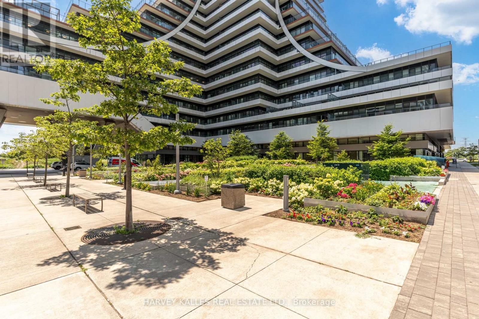 1822 - 30 Shore Breeze Drive, Toronto, Ontario M8V 0J1 - Photo 4 - W13598124