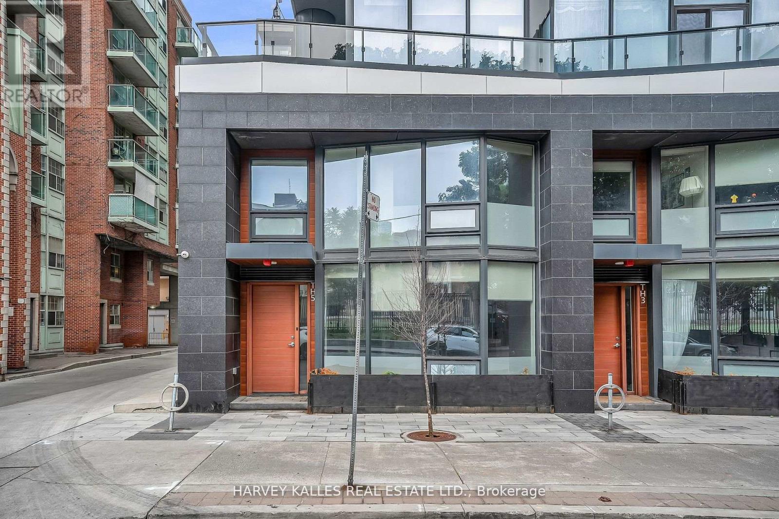 Th5 - 85 Wood Street, Toronto, Ontario M4Y 0E8 - Photo 2 - C13599982