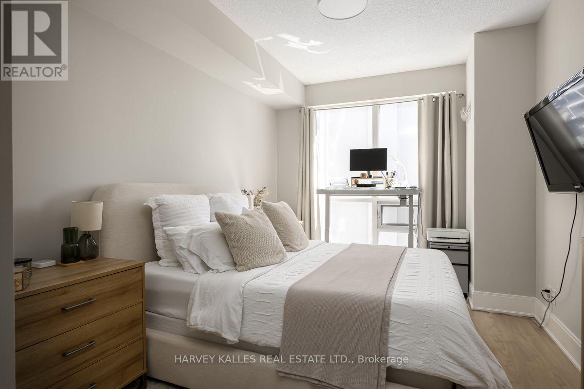 813 - 70 Roehampton Avenue, Toronto, Ontario M4P 1R2 - Photo 12 - C13600506