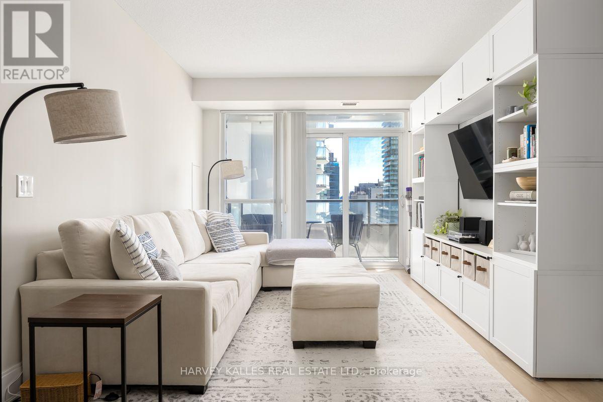 813 - 70 Roehampton Avenue, Toronto, Ontario M4P 1R2 - Photo 9 - C13600506
