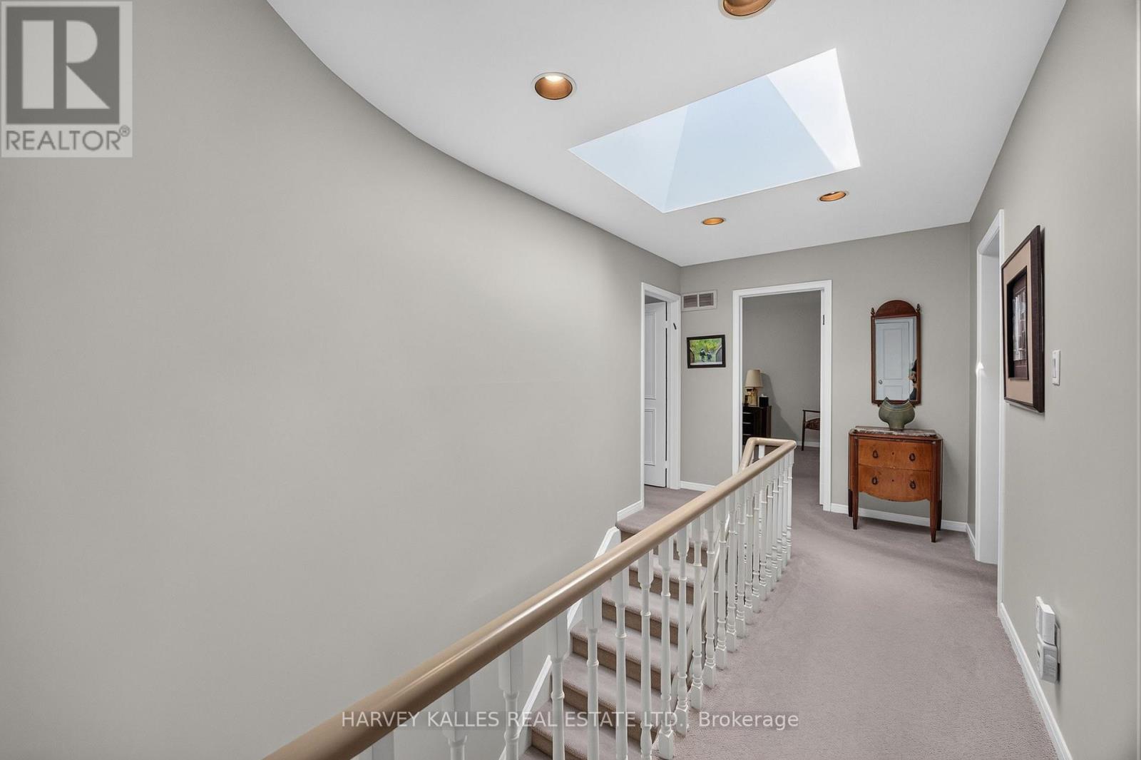 23 Pinnacle Road, Toronto, Ontario  M2L 2V6 - Photo 20 - C13601090