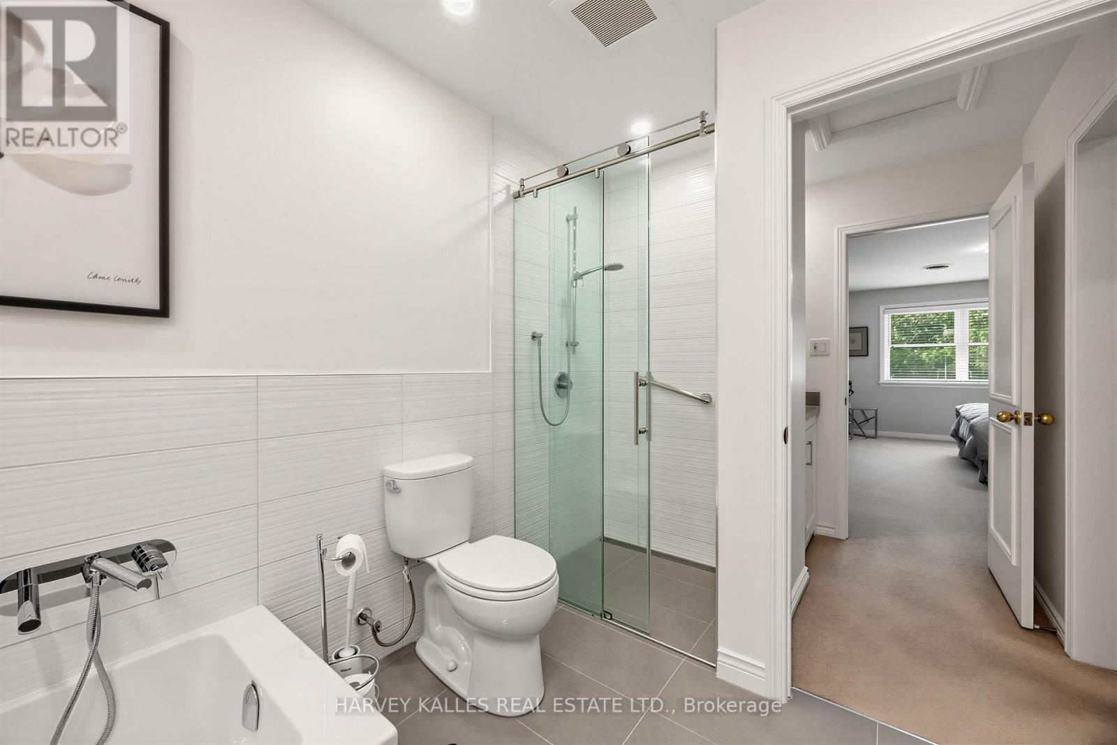 23 Pinnacle Road, Toronto, Ontario  M2L 2V6 - Photo 26 - C13601090