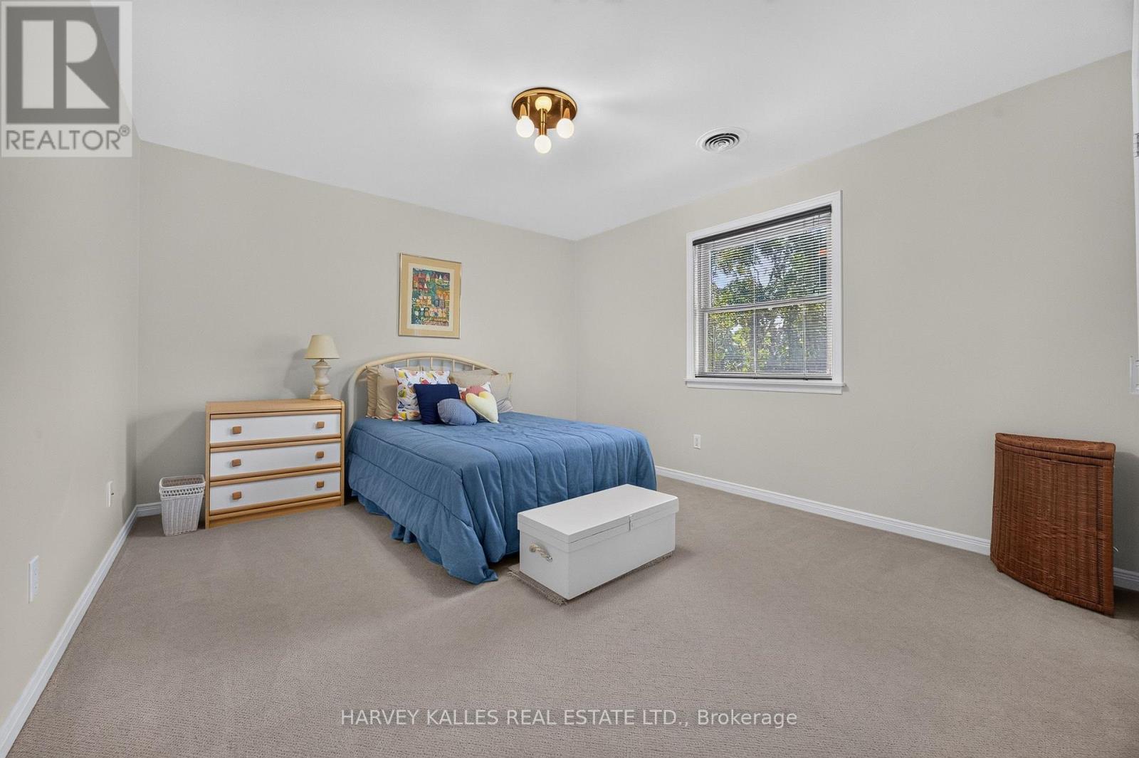 23 Pinnacle Road, Toronto, Ontario  M2L 2V6 - Photo 31 - C13601090