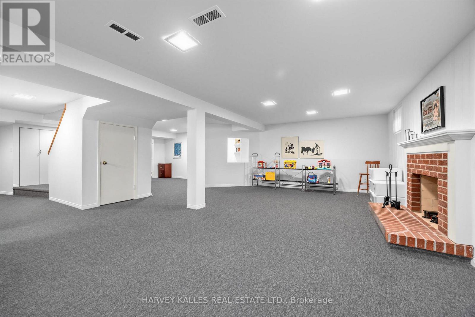 23 Pinnacle Road, Toronto, Ontario  M2L 2V6 - Photo 36 - C13601090