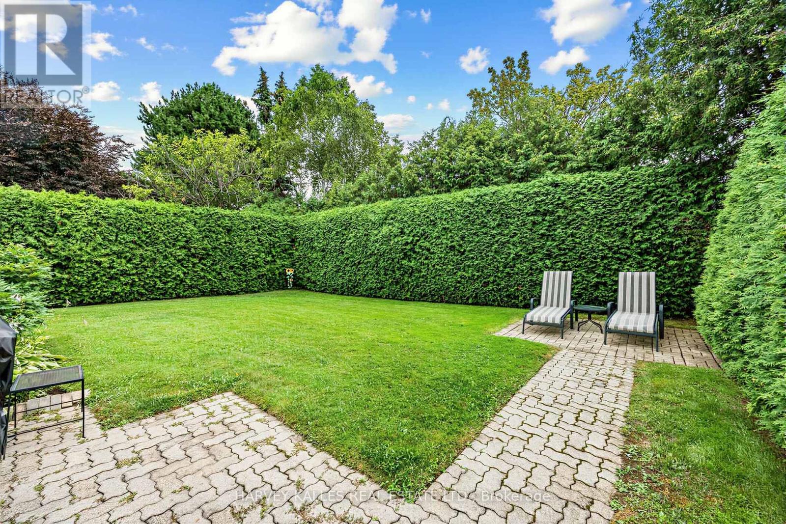 23 Pinnacle Road, Toronto, Ontario  M2L 2V6 - Photo 40 - C13601090
