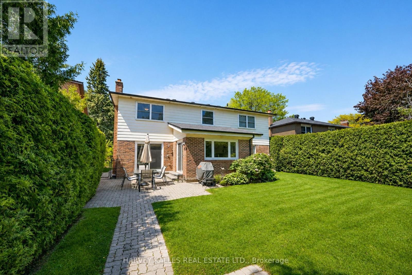 23 Pinnacle Road, Toronto, Ontario  M2L 2V6 - Photo 43 - C13601090